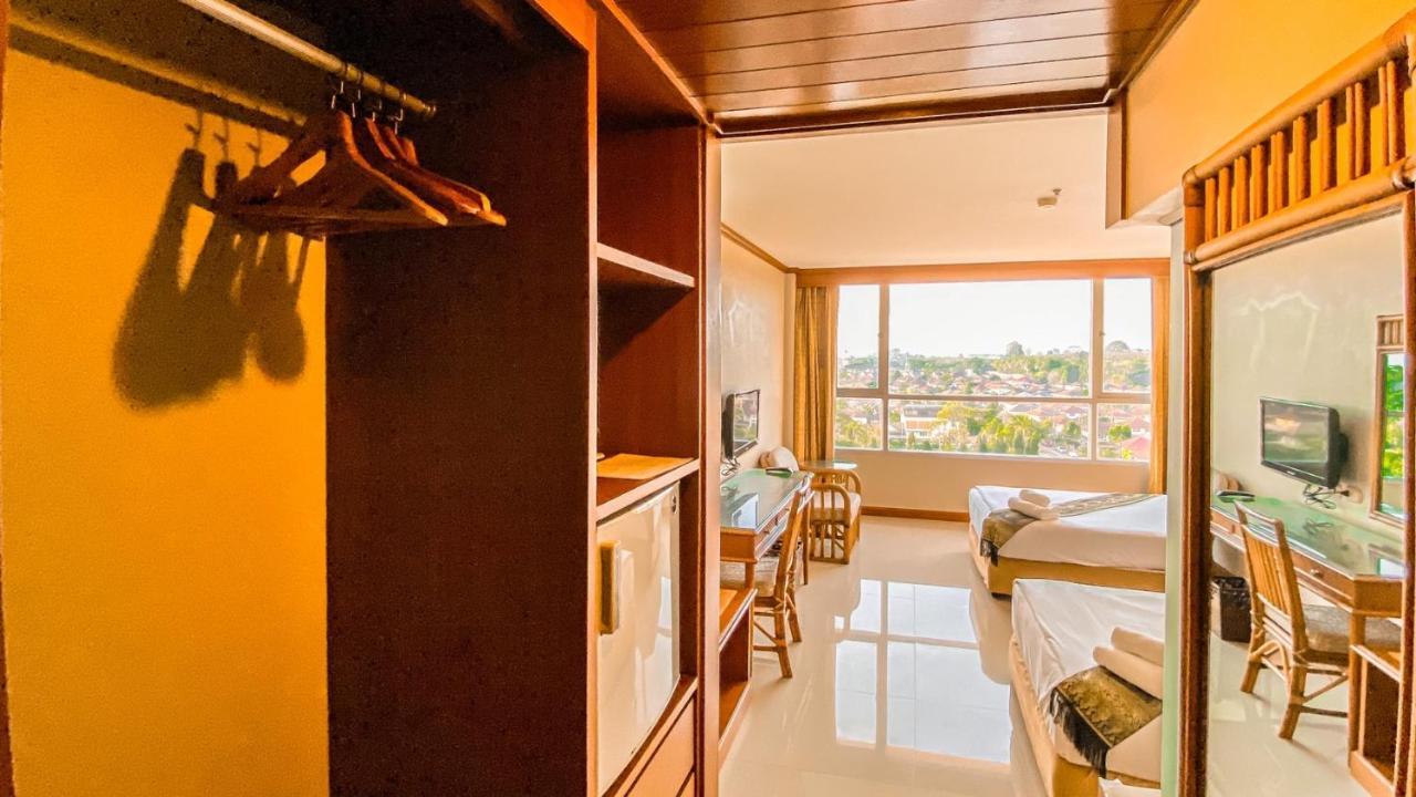 K Park Grand Hotel Sha Plus Certified Surat Thani Exteriör bild