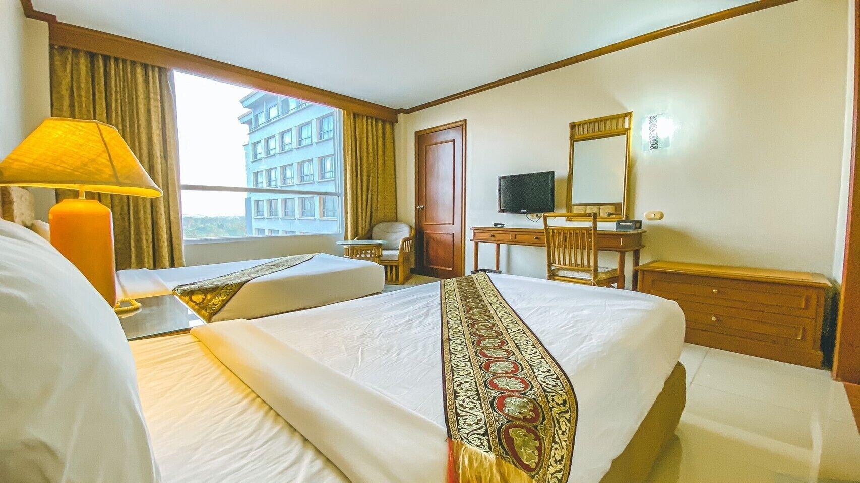 K Park Grand Hotel Sha Plus Certified Surat Thani Exteriör bild