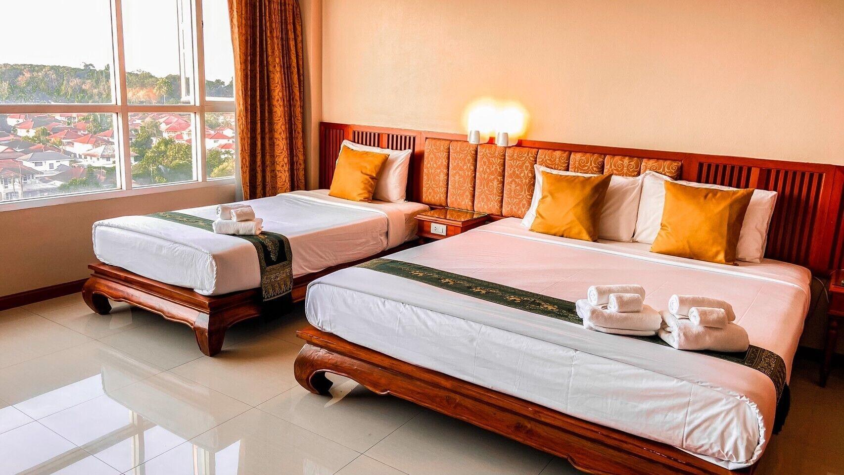 K Park Grand Hotel Sha Plus Certified Surat Thani Exteriör bild